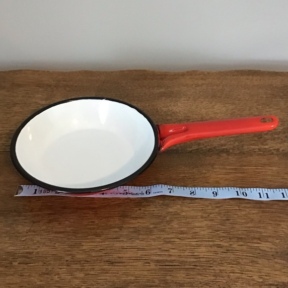 Vintage Farmhouse Red Metal Skillet - Picture 3 of 5